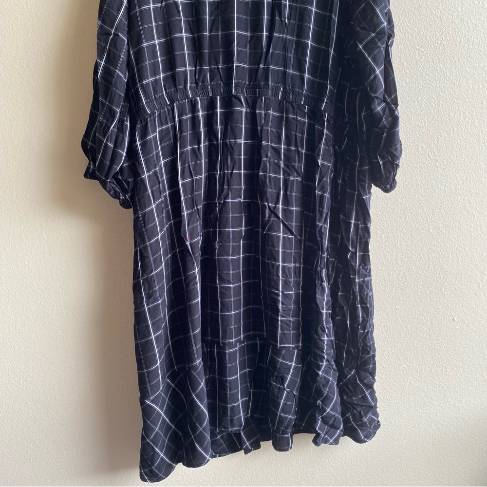 Old Navy Black Plaid Waist-Defined Tie-Neck Plus-Size Dress - Picture 12 of 16